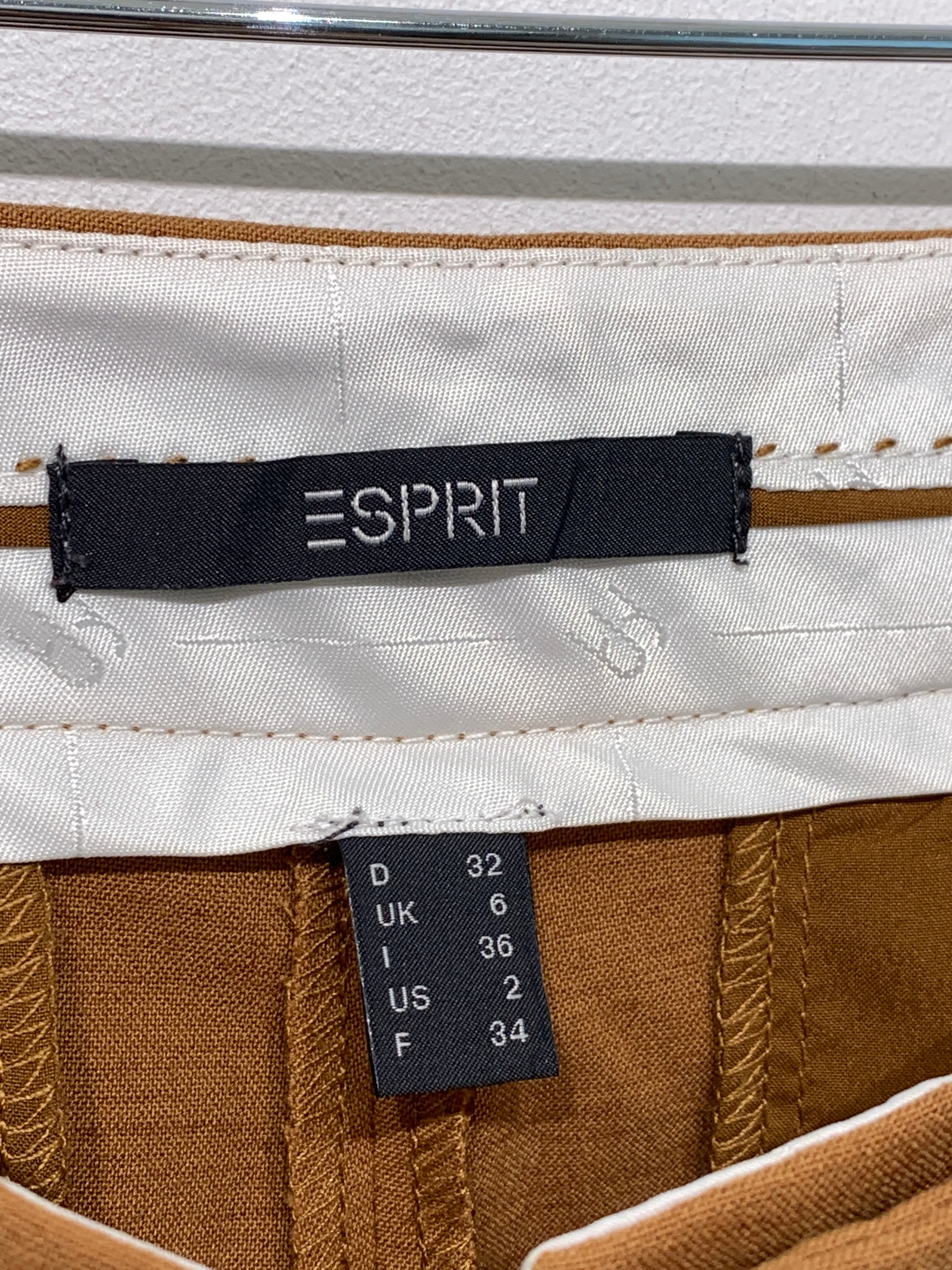 Esprit Bukser